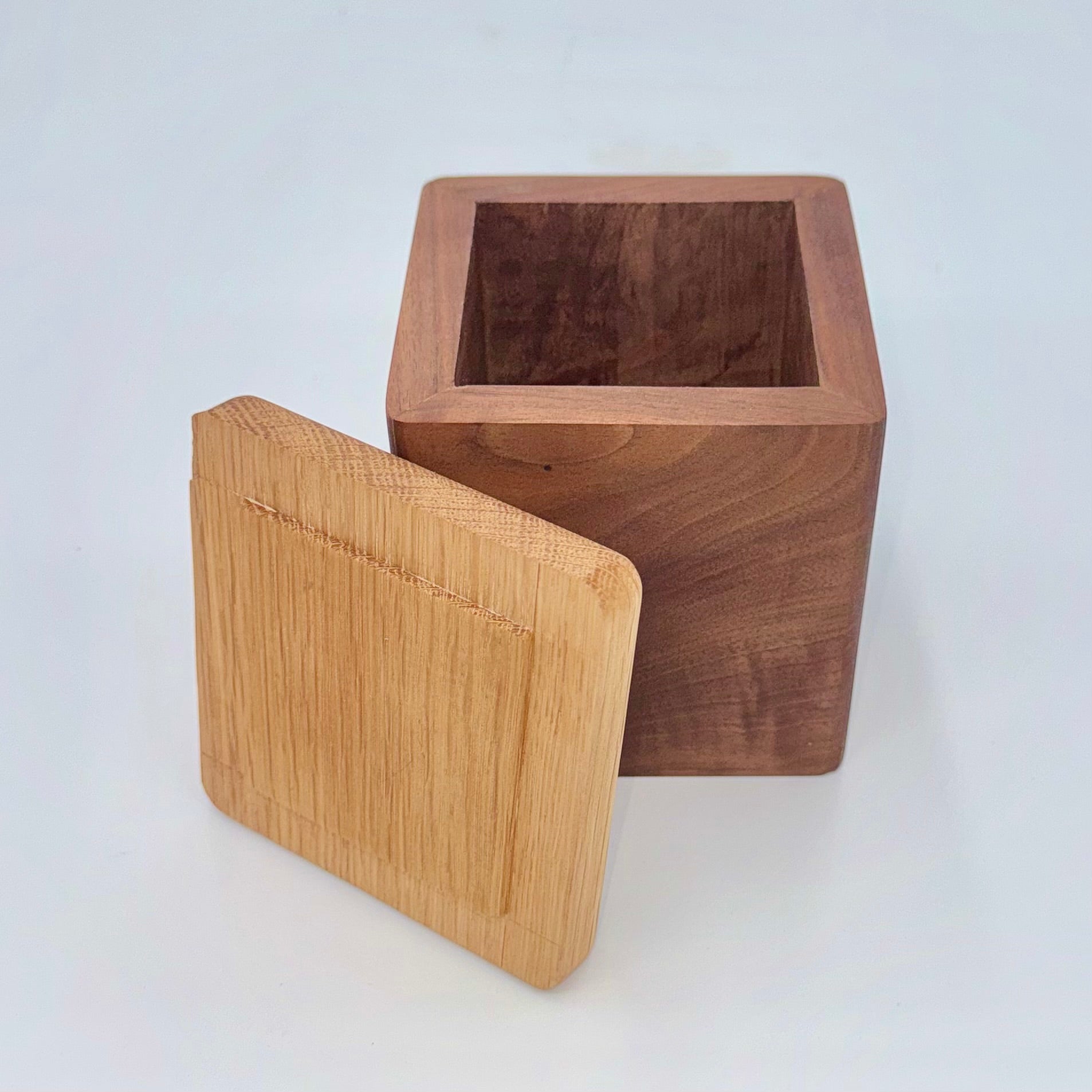 Sawdust Medium Organization Box